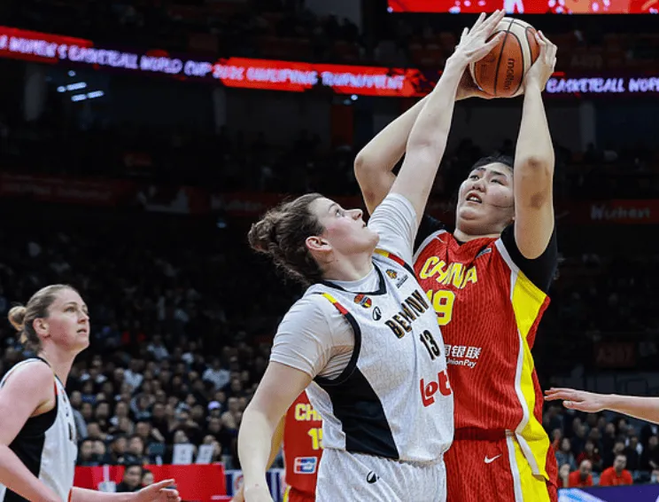 开云APP-张子宇今日砍下20+11，在场19分钟赢9分、下场21分钟输24分