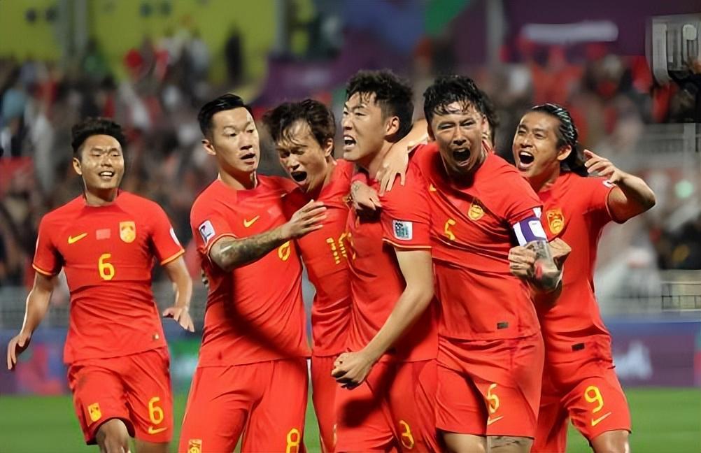 开云-邵佳一现身河南与玉昆的比赛！三位球员或进入考察名单，引发热议