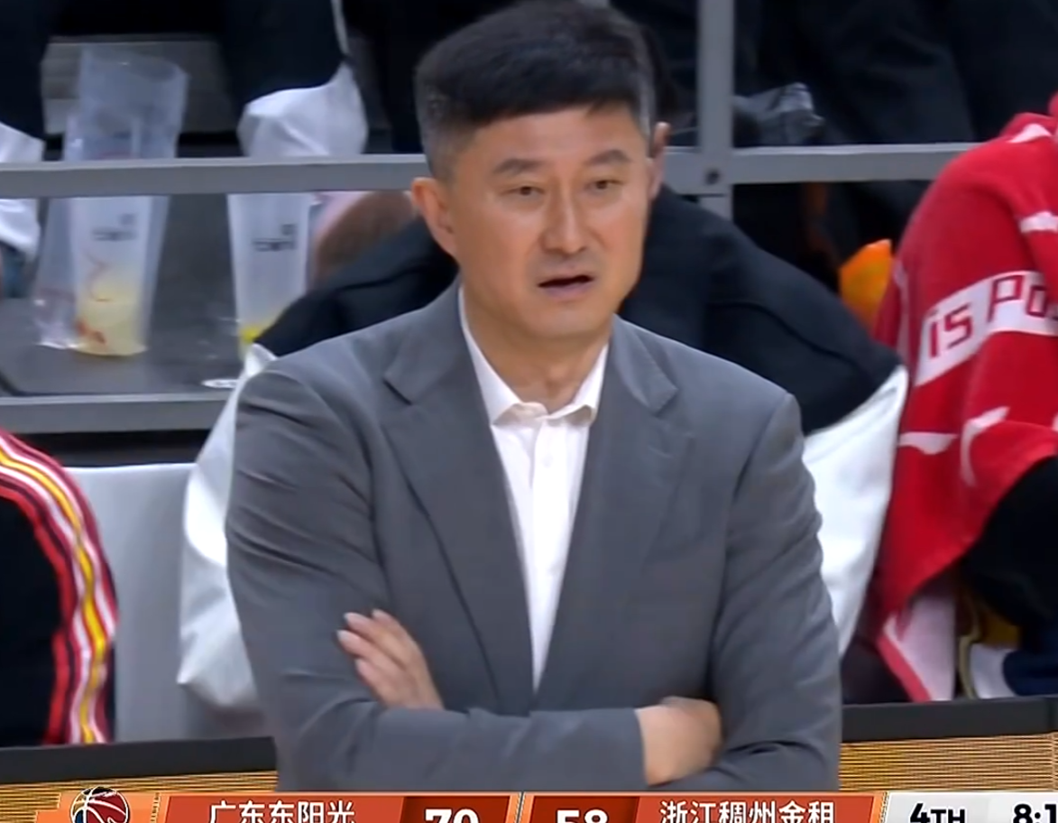 开云-广东3消息!杜锋合同今夏到期,徐昕或赴美无缘回归,朱总新动作